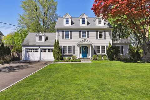 33 Ridge Road, Danbury, CT 06810