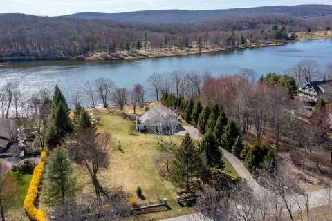 18 Arrow Point Road, Warren, CT 06777