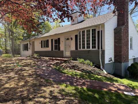 69 Bassett Road, North Haven, CT 06473