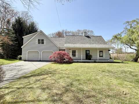 27 Birch Street, Old Saybrook, CT 06475