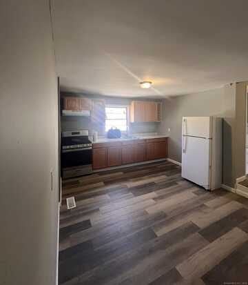 335 Blatchley Avenue, New Haven, CT 06513
