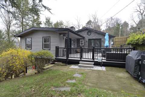 69 Engleside Terrace, Newtown, CT 06482