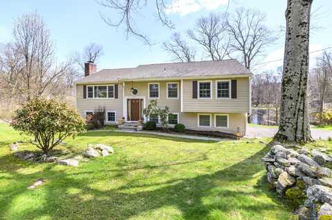 65 Cousins Road, Stamford, CT 06903