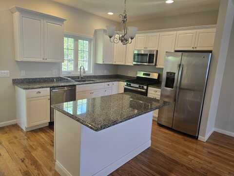 23 Short Oak Drive, Brookfield, CT 06804
