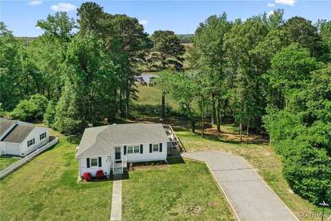 905 Wakefield Avenue, Tappahannock, VA 22560