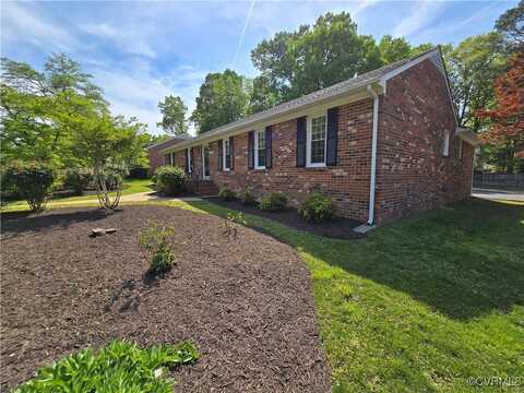 8600 Chester Forest Lane, North Chesterfield, VA 23237