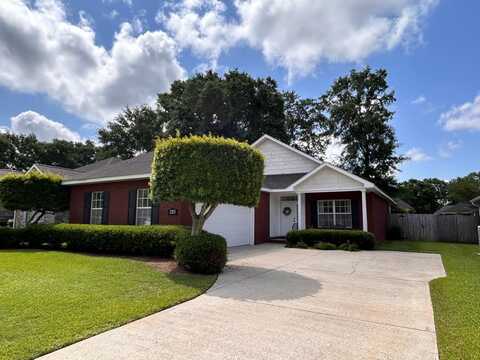 210 Petersburg Court, Dothan, AL 36301