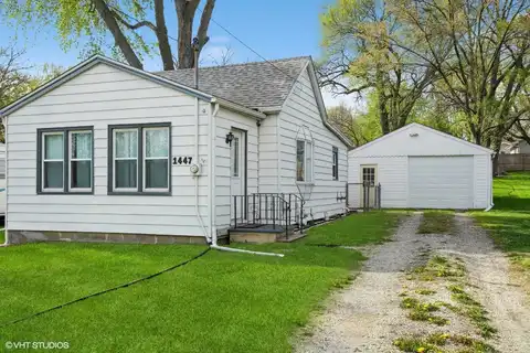 1447 E Glenwood Drive, Des Moines, IA 50320