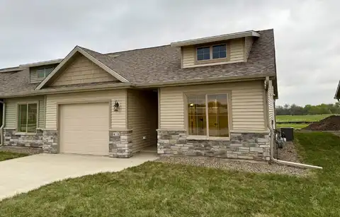 411 W Madison Street, Winterset, IA 50273