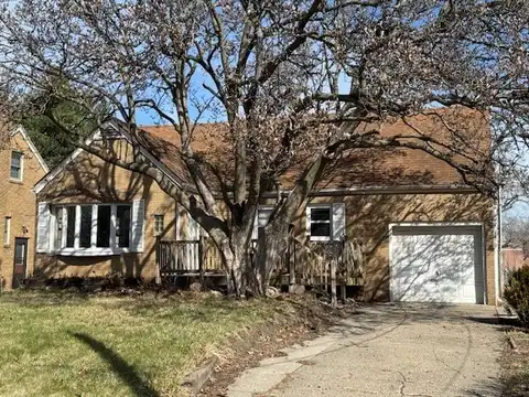4111 Allison Avenue, Des Moines, IA 50310