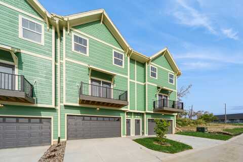 335 Forest Avenue, Des Moines, IA 50314