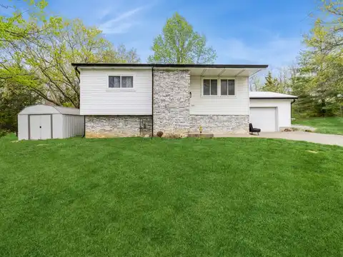 520 Lakeview Drive, Lamoni, IA 50140