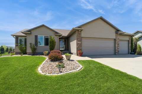 1310 91st Street, West Des Moines, IA 50266