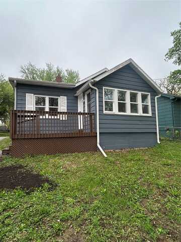 1243 E 35th Street, Des Moines, IA 50317