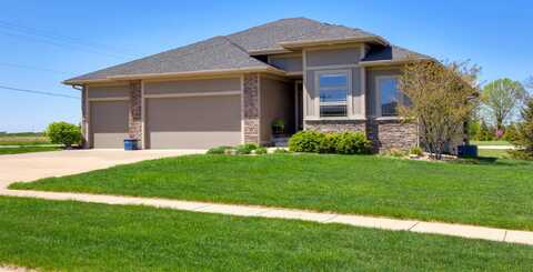 10695 NW 72nd Lane, Johnston, IA 50131