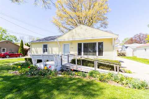 1716 N 2nd Avenue E, Newton, IA 50208