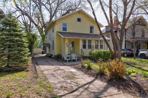 667 46th Street, Des Moines, IA 50312