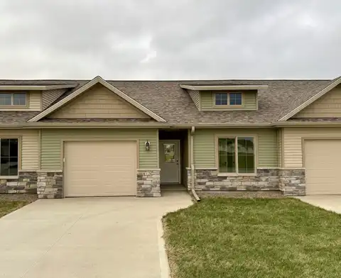 413 Madison Street W, Winterset, IA 50273