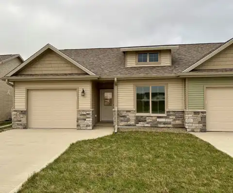 415 Madison Street W, Winterset, IA 50273