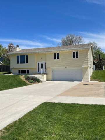 1928 Spencer Street, Grinnell, IA 50112