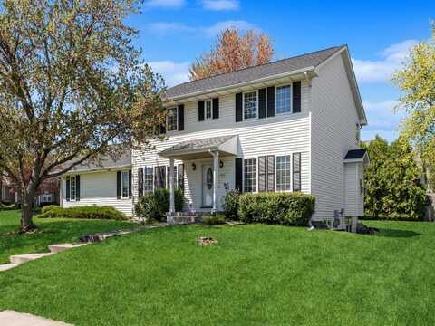 7183 Dakota Drive, West Des Moines, IA 50266