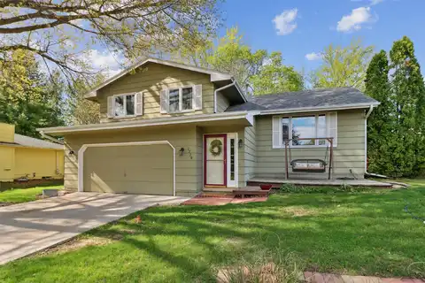 1220 E Franklin Avenue, Indianola, IA 50125