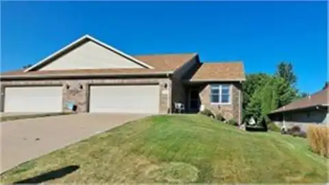 2313 Deerborn, Dubuque, IA 52002