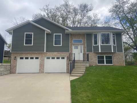 8831 Conrad, East Dubuque, IL 61025
