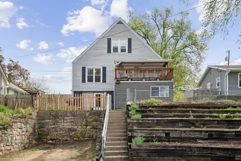 1624 Drexel, Dubuque, IA 52001