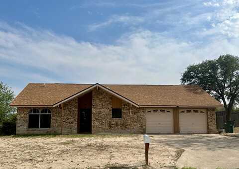 110 King Johns Place, Del Rio, TX 78840
