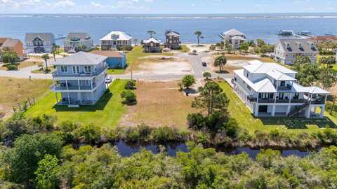 5737 Grande Lagoon Boulevard, Pensacola, FL 32507