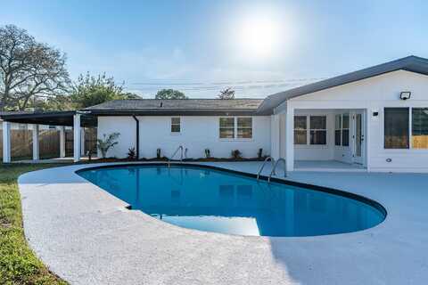 618 NE Country Club Avenue, Fort Walton Beach, FL 32547