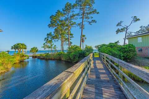 441 Atwater Court, Mary Esther, FL 32569