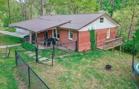 110 Holliday Hill, Hazard, KY 41701