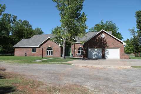 5835 Oklahoma Ave, Woodward, OK 73801