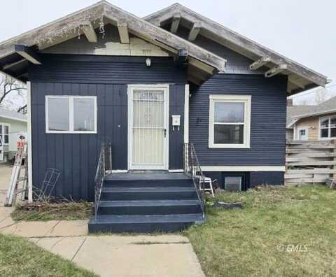 116 S Lake Ave, Miles City, MT 59301