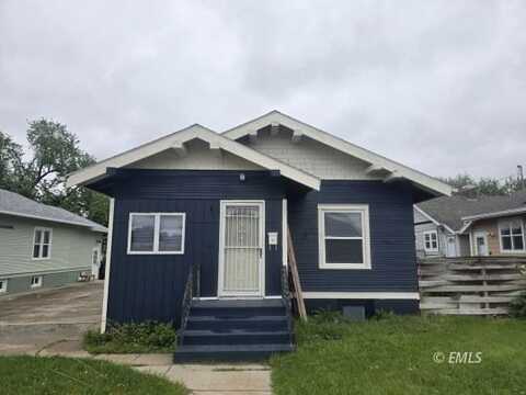 116 S Lake Ave, Miles City, MT 59301