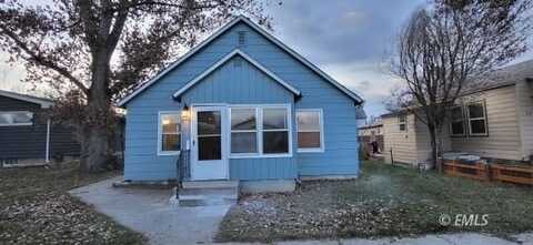1215 Knight St, Miles City, MT 59301