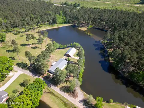 4074 Pleasant Ridge Road, Hickory, MS 39332