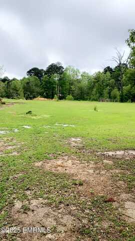 9011 Church Road, Collinsville, MS 39325