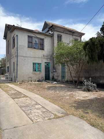 420 Commercial Street, Eagle Pass, TX 78852