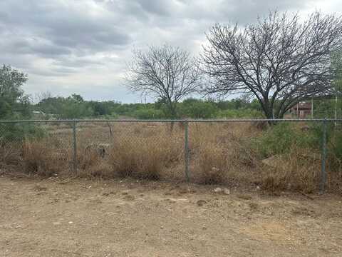 3889 White Tail Dr, Eagle Pass, TX 78852