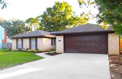 5897 Somerset Dr, Pensacola, FL 32526