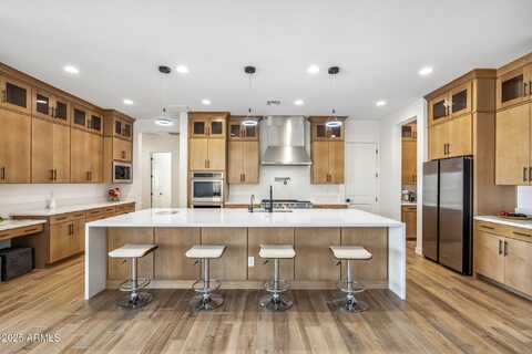 3366 E CONSTANCE Way, Phoenix, AZ 85042