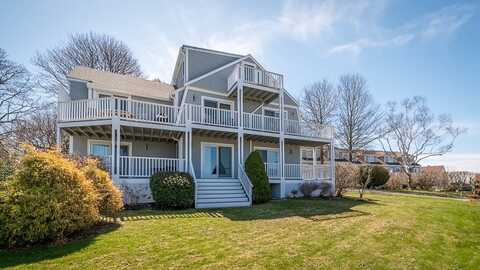 7 Hawthorne Lane, Gloucester, MA 01930