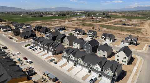 1462 EAST 820 NORTH #111, SALEM, UT 84653