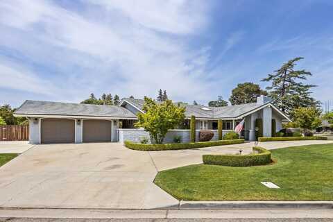 2315 Celeste Avenue W, Fresno, CA 93711