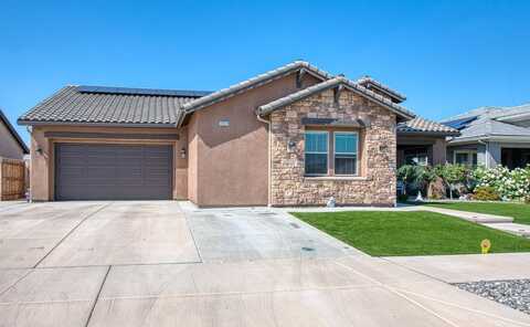 2025 Hemma Street, Kingsburg, CA 93631