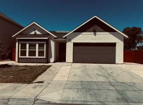 5244 Fern Avenue W, Fresno, CA 93722