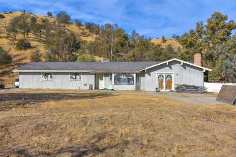 20499 Auberry Road, Clovis, CA 93619